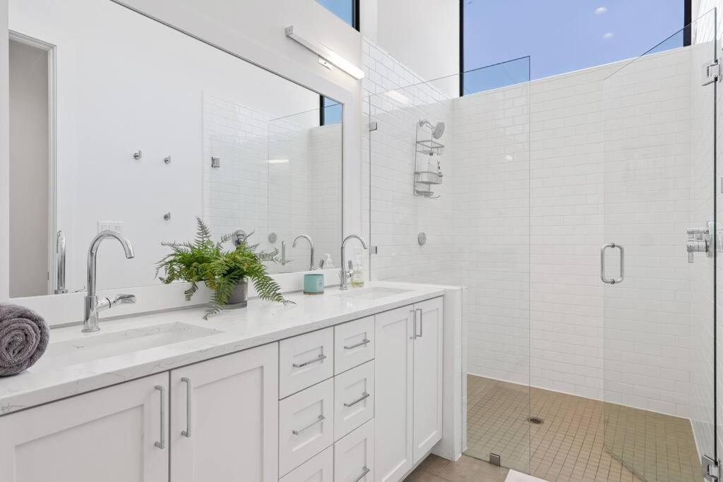 Beautiful Perfectly Located Luxury 2 Bed Townhome Dallas Exterior photo
